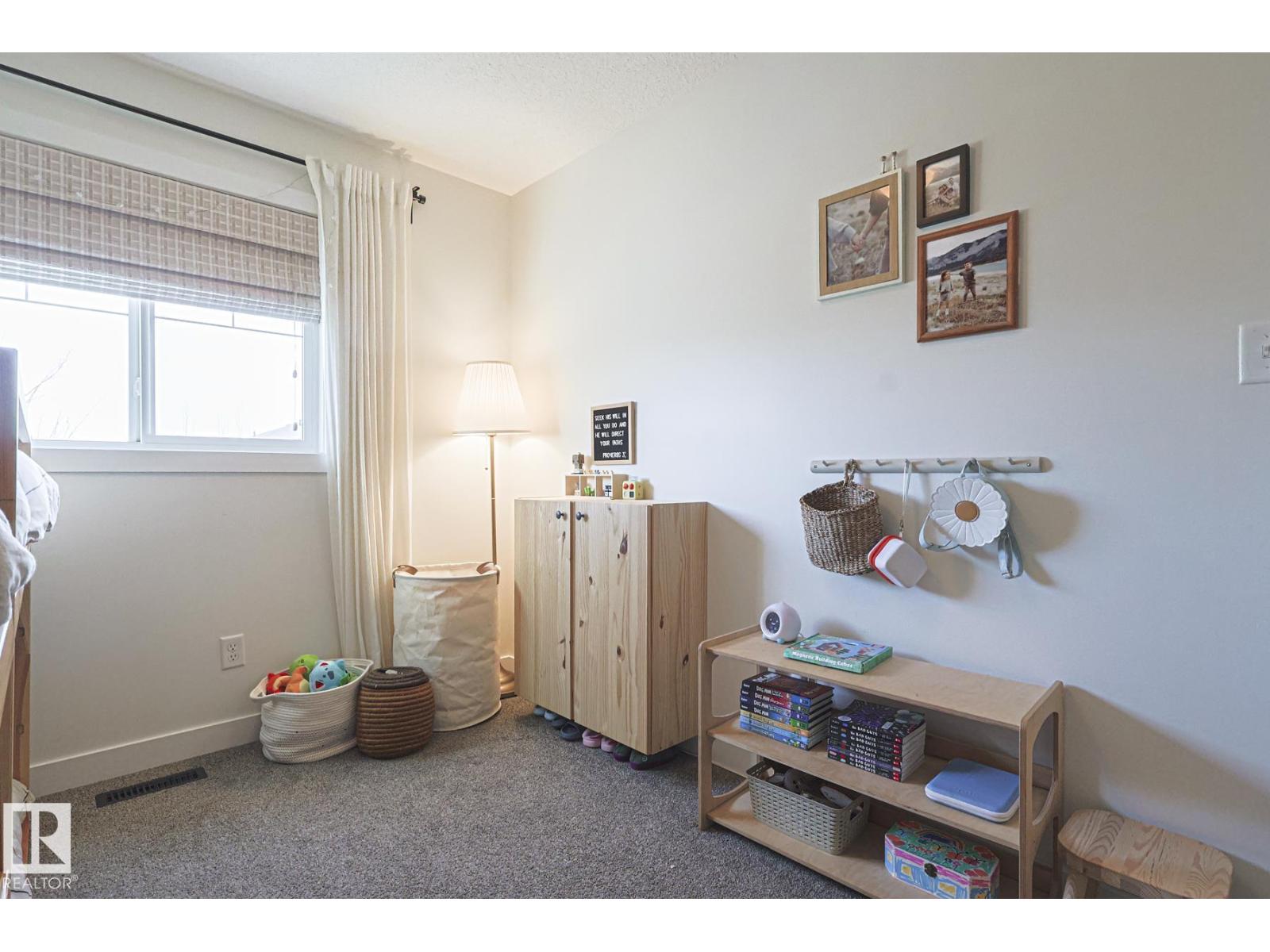 8952 218 ST NW - 27