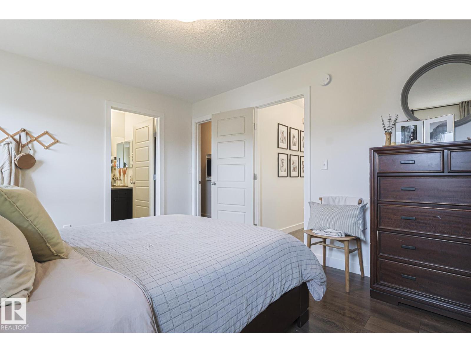 8952 218 ST NW - 34