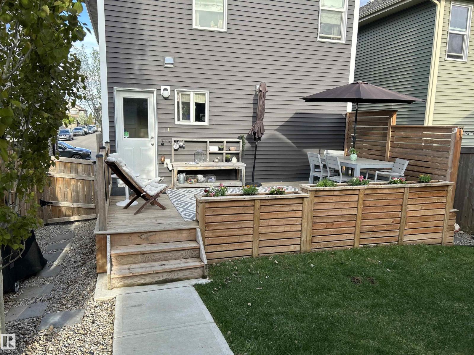 8952 218 ST NW - 54