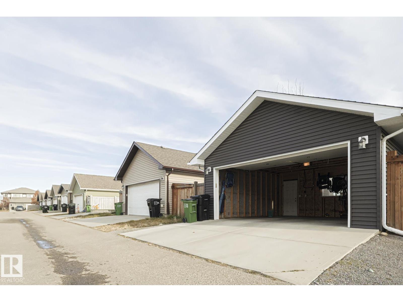 8952 218 ST NW - 58