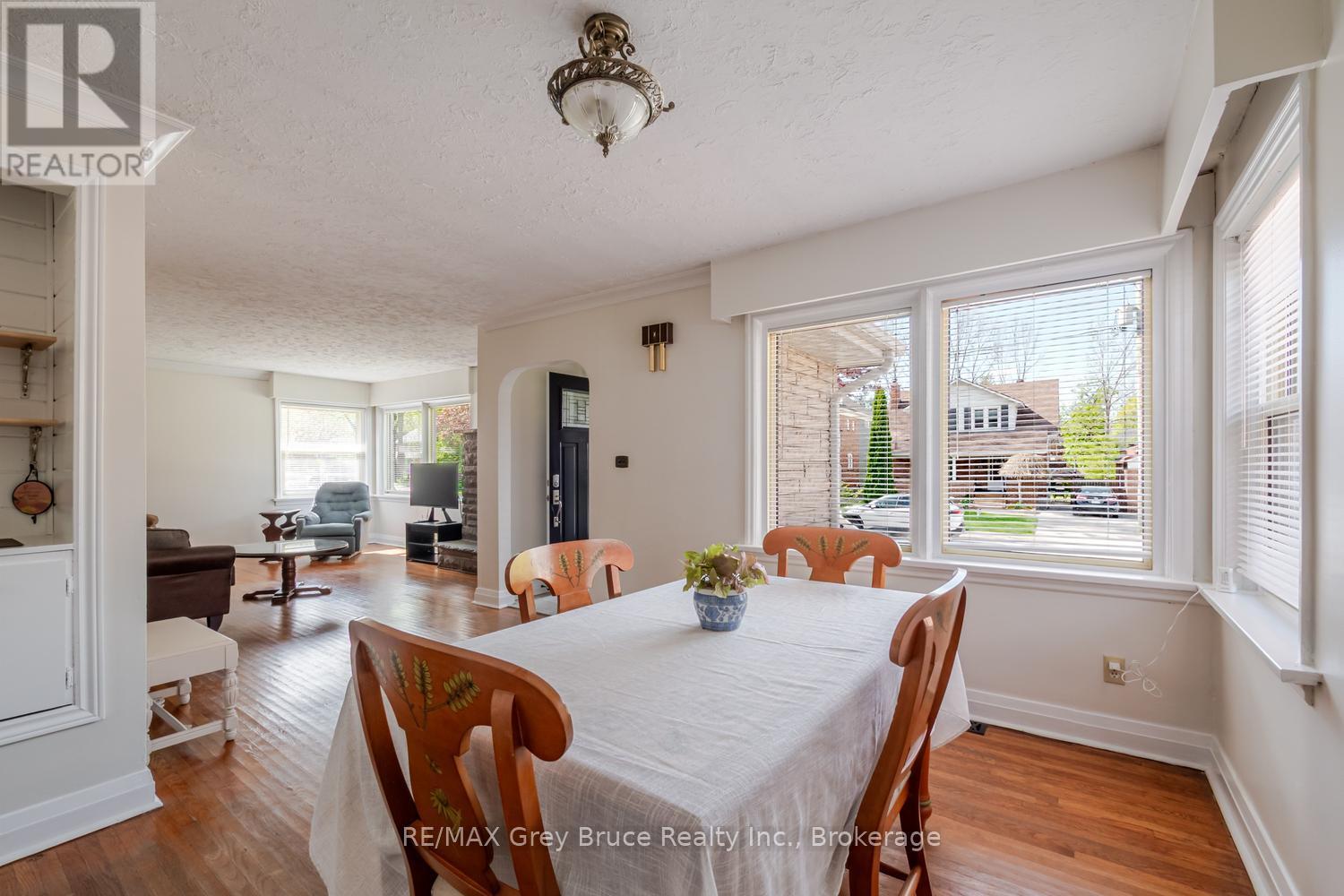 129 3RD A STREET W - 13