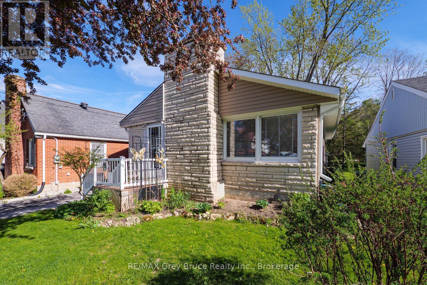 129 3RD A STREET W - Image 2