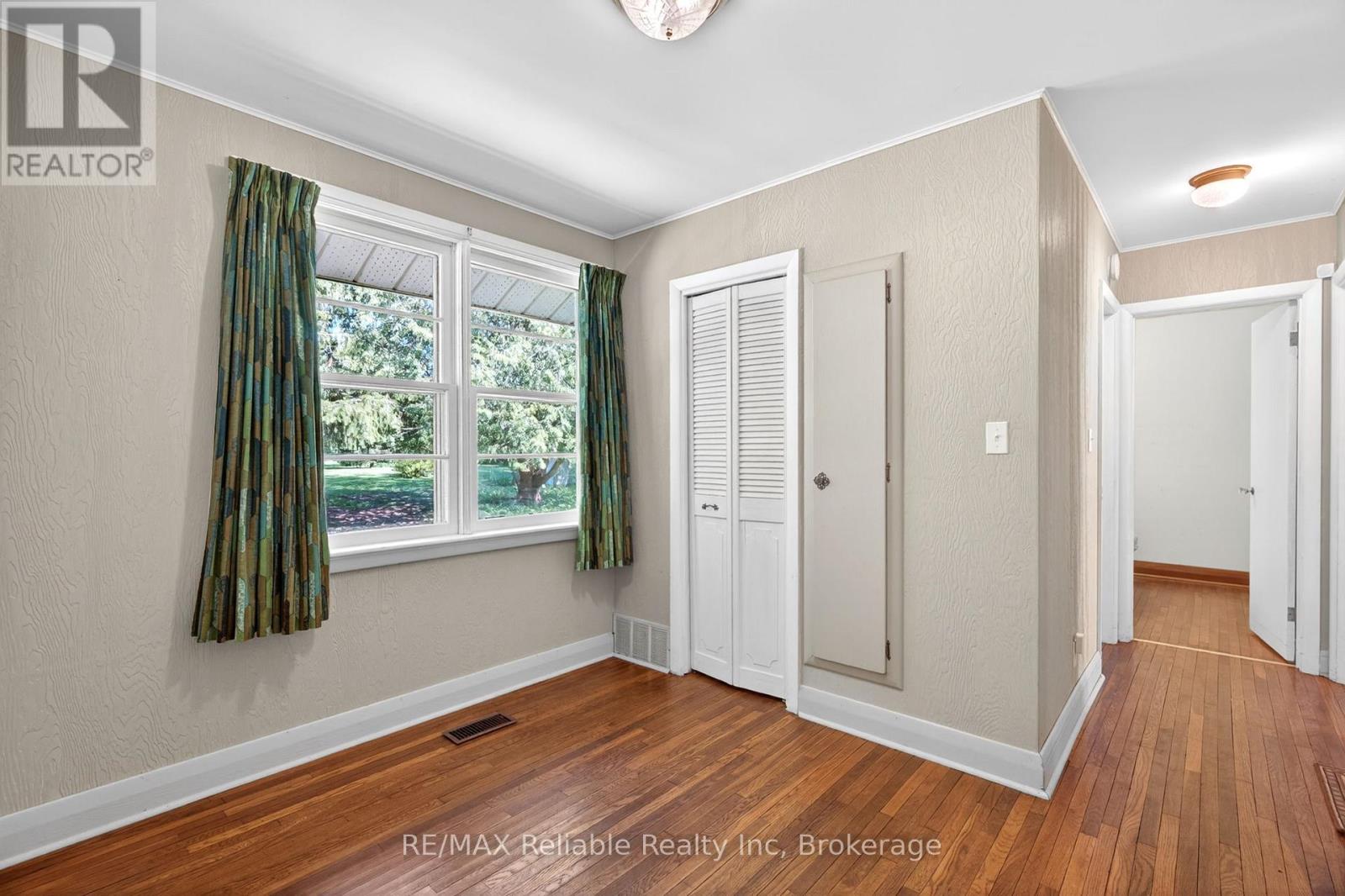 68 WILLIAM STREET - 11