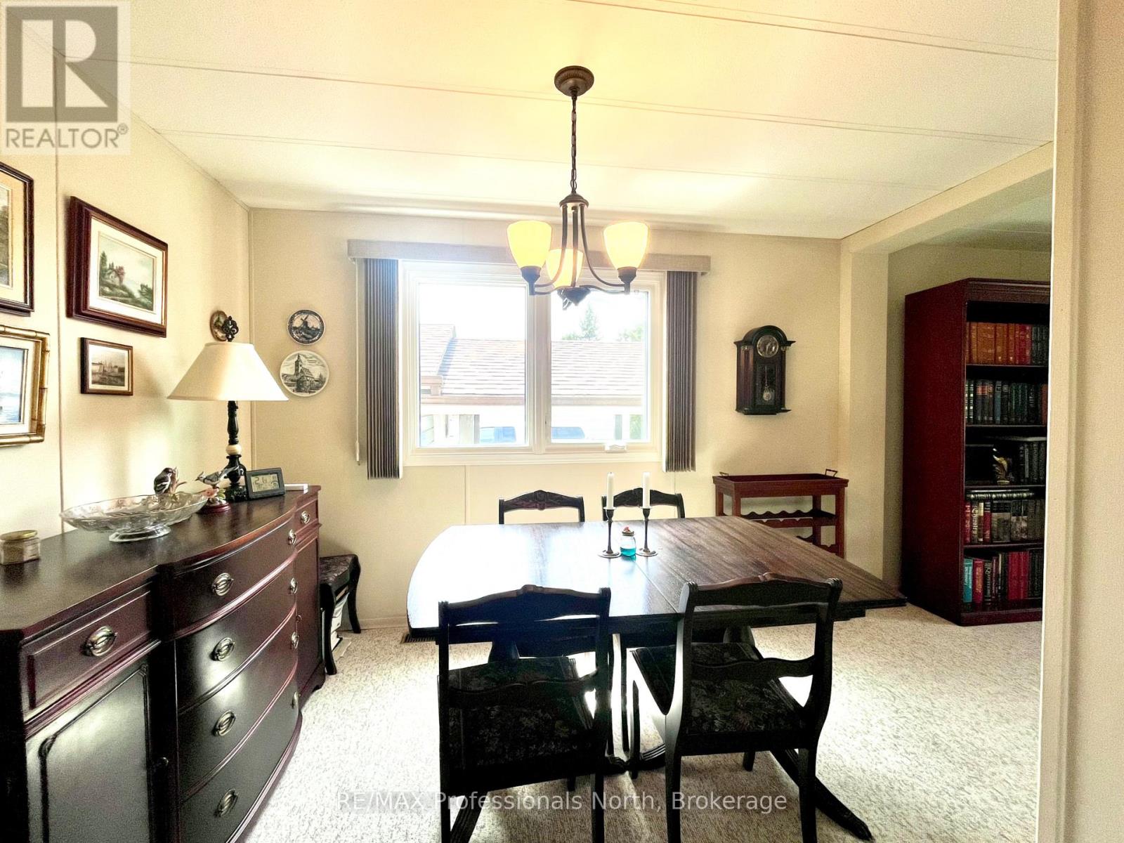 1094 SEVENTH LANE - 25