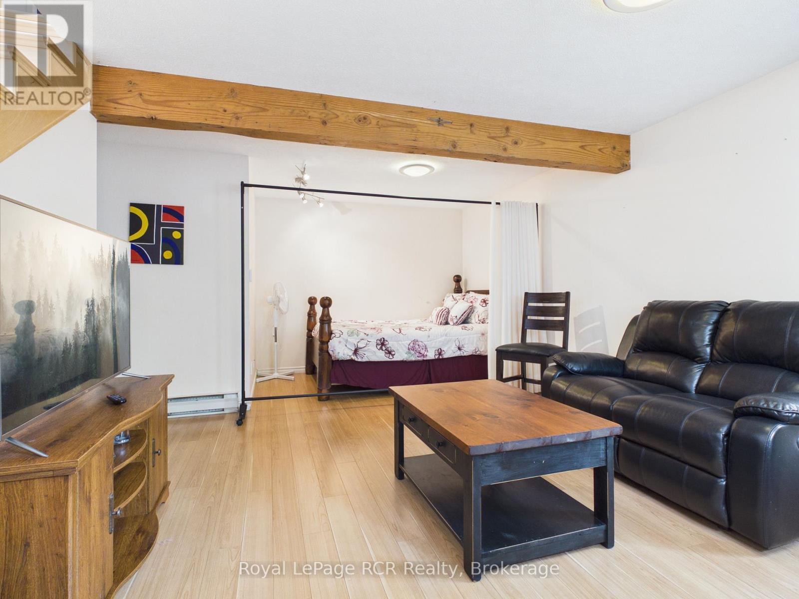 220 SHADYWOOD CRESCENT - 21