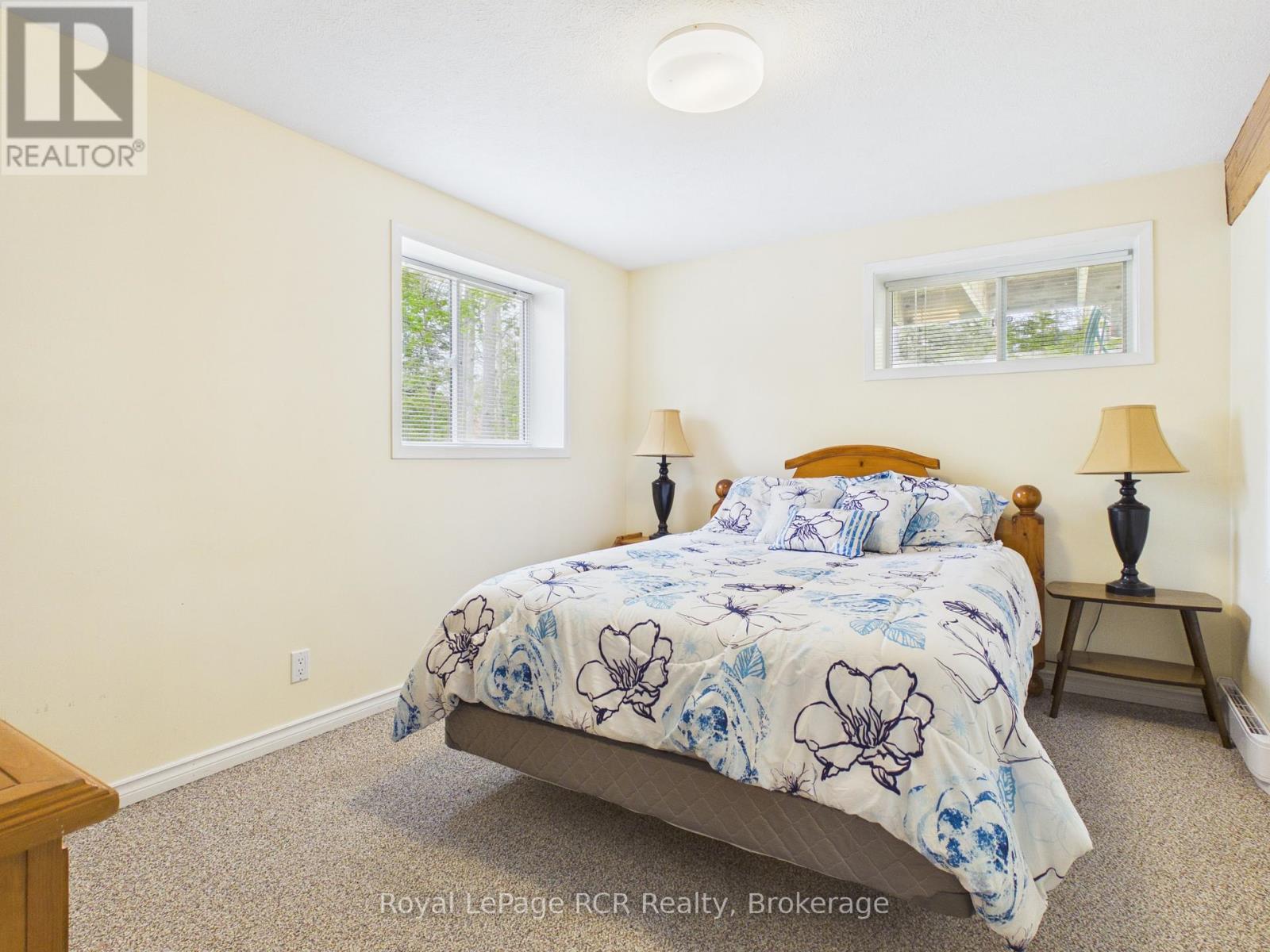 220 SHADYWOOD CRESCENT - 23
