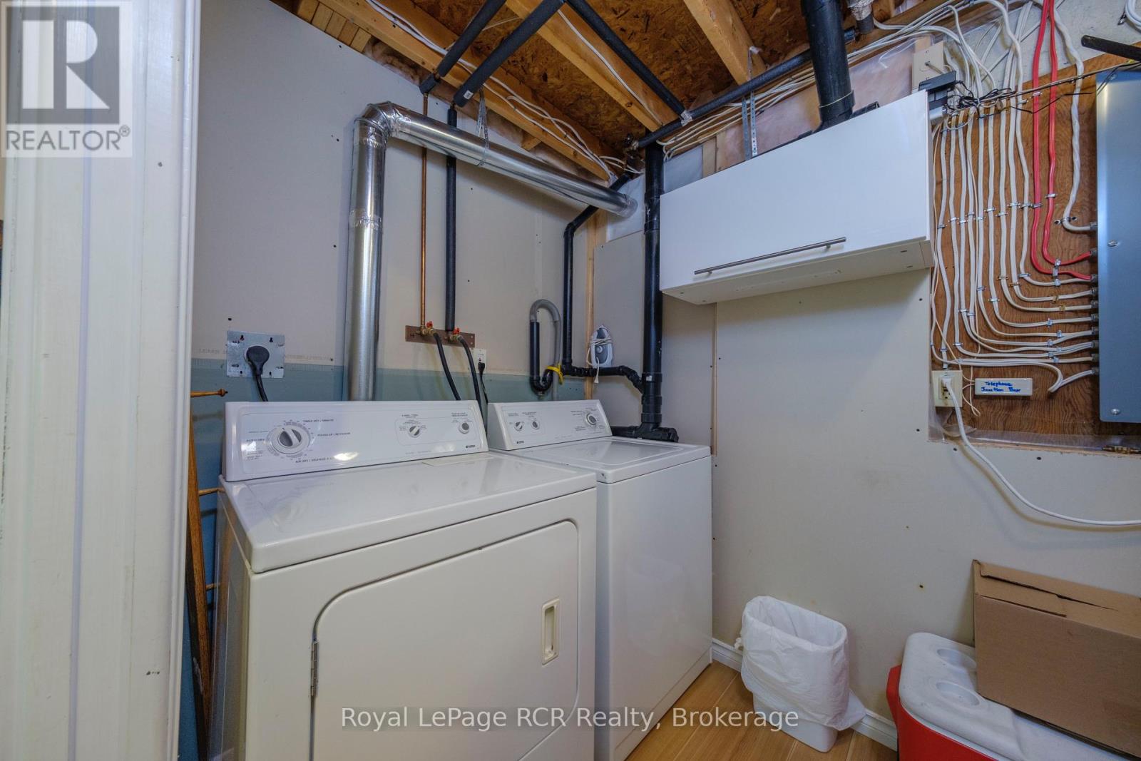 220 SHADYWOOD CRESCENT - 25