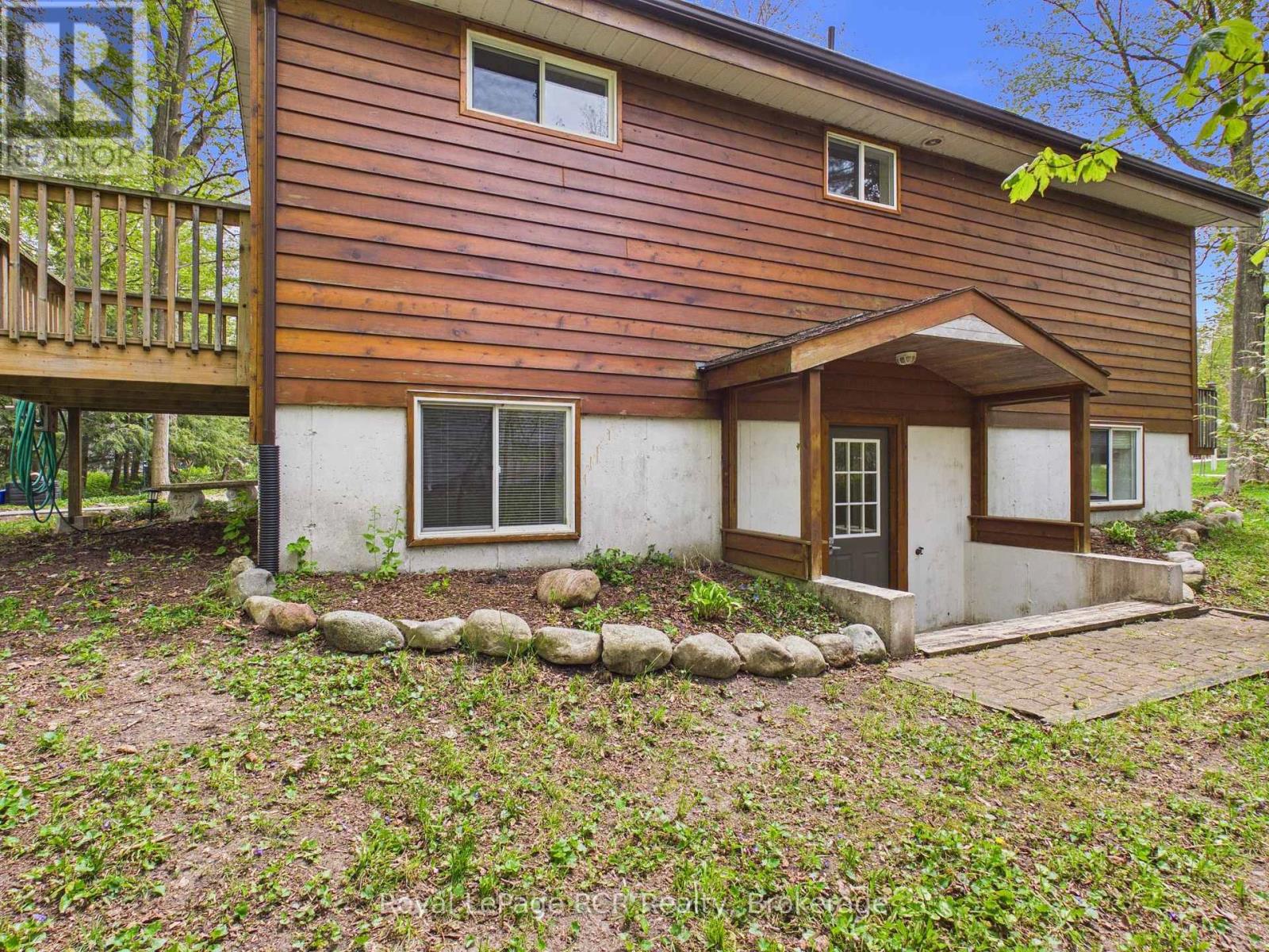 220 SHADYWOOD CRESCENT - 28