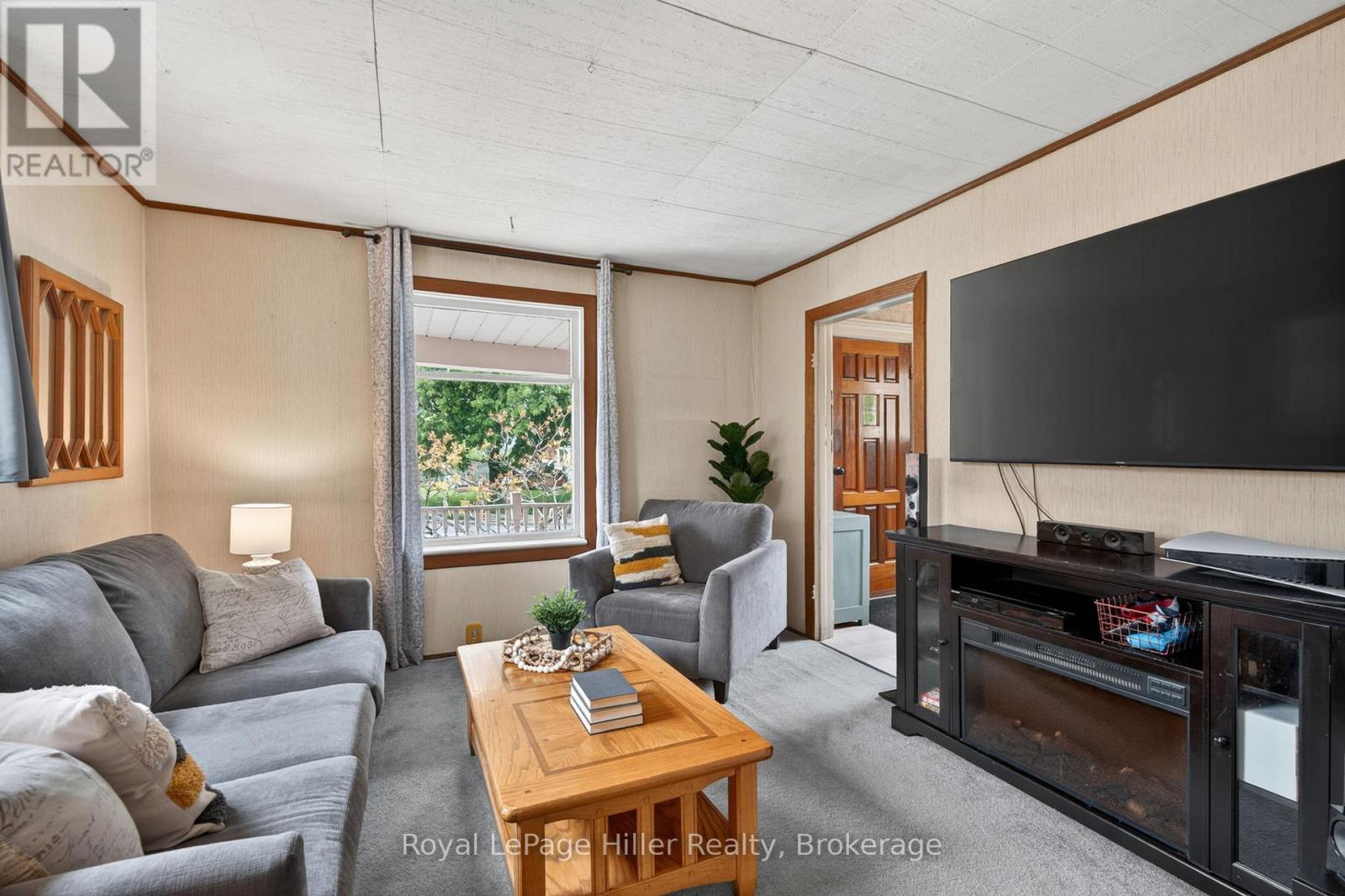 211 NELSON STREET - 12