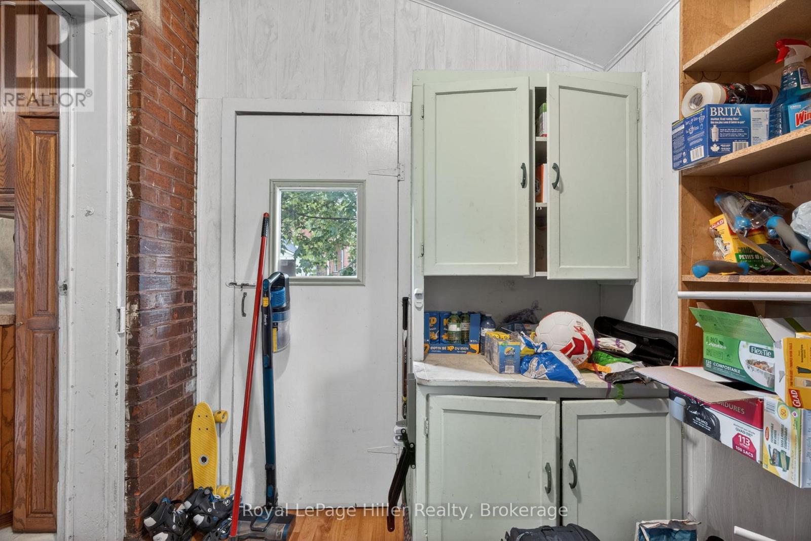 211 NELSON STREET - 33