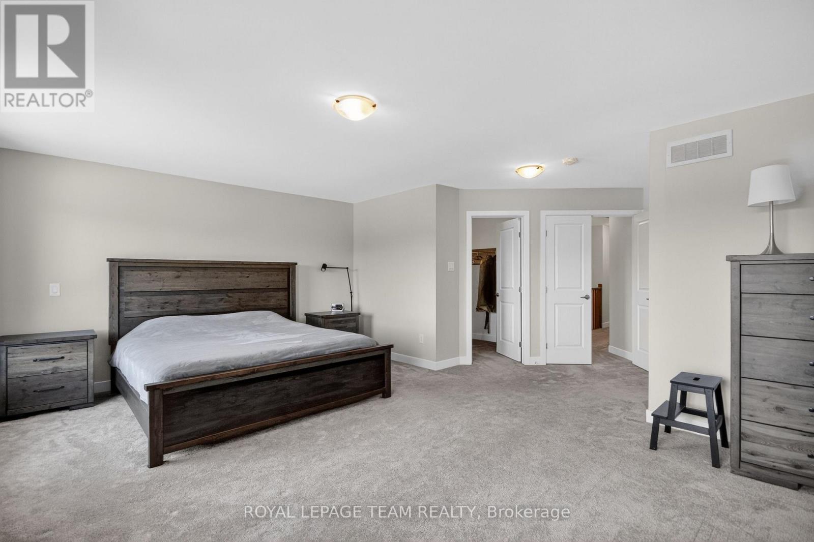 50 THUNDERBOLT STREET - 29
