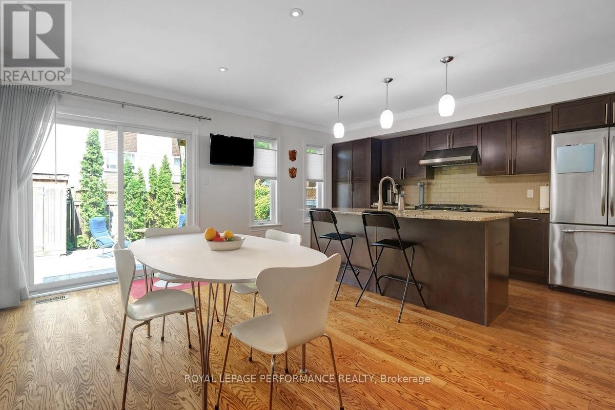257 CURRELL AVENUE - 6