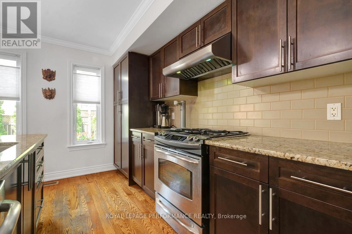 257 CURRELL AVENUE - 9