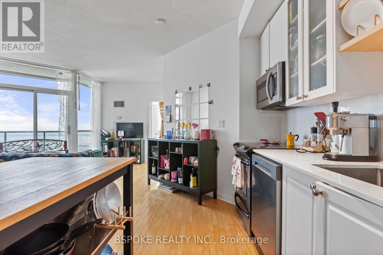#2904 600 FLEET STREET - 15