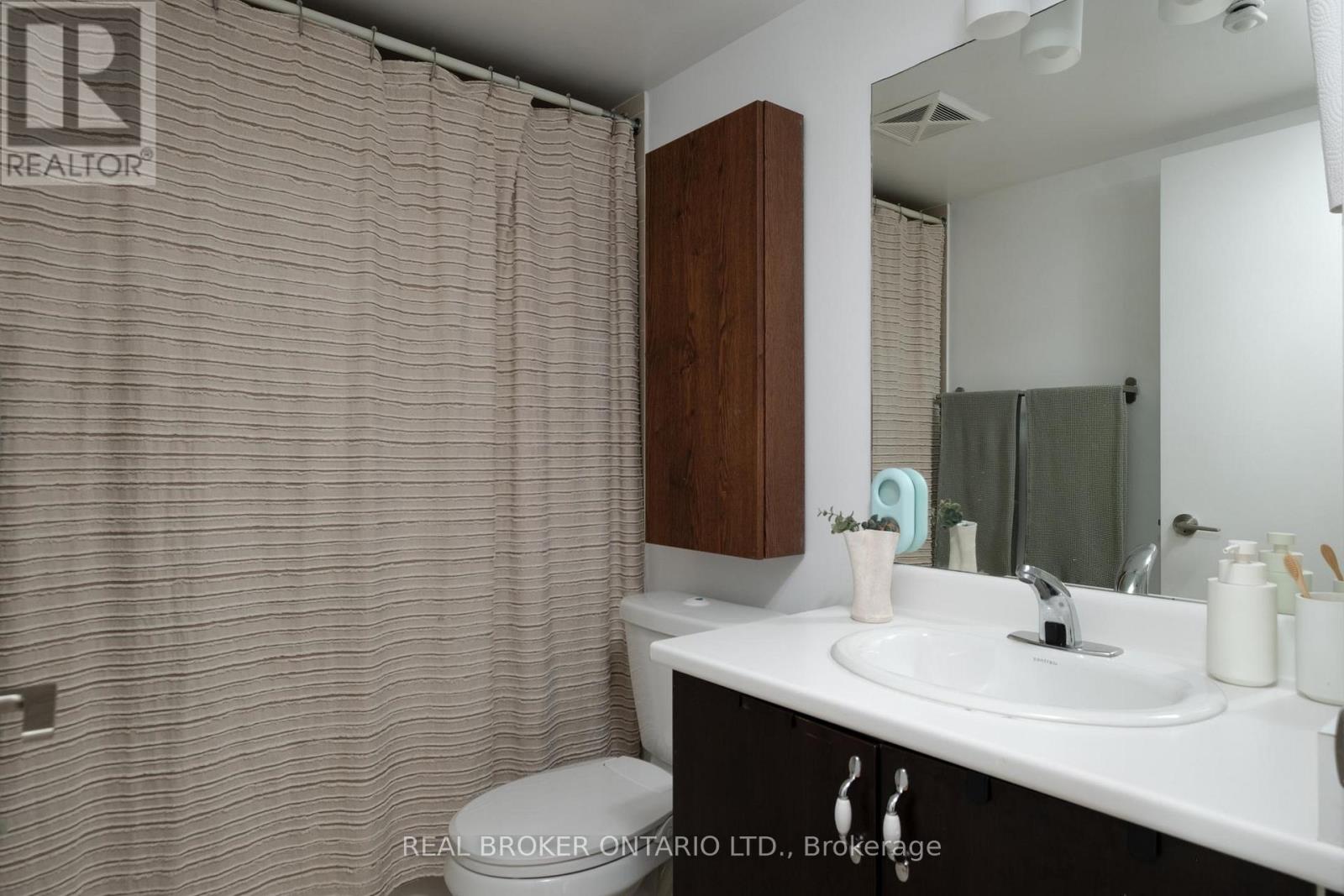 #510 35 SARANAC BOULEVARD - 9