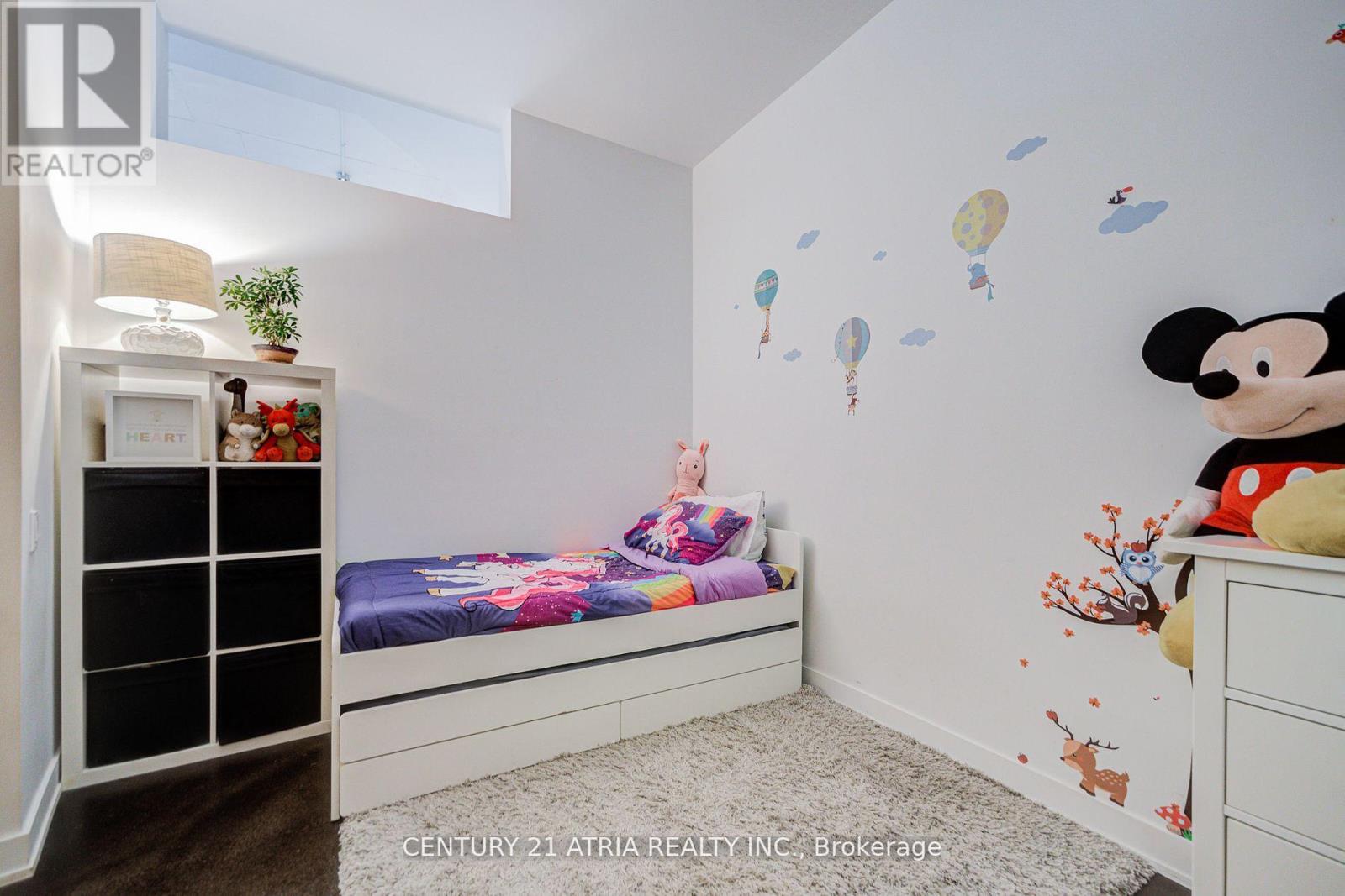 #508 155 DALHOUSIE STREET W - 29