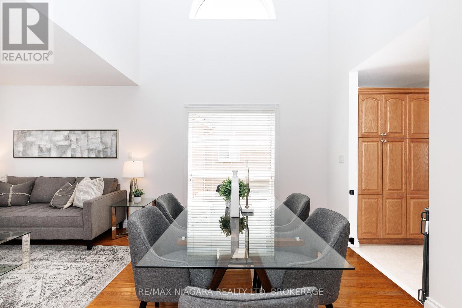 47 HONEY LOCUST CIRCLE - 11