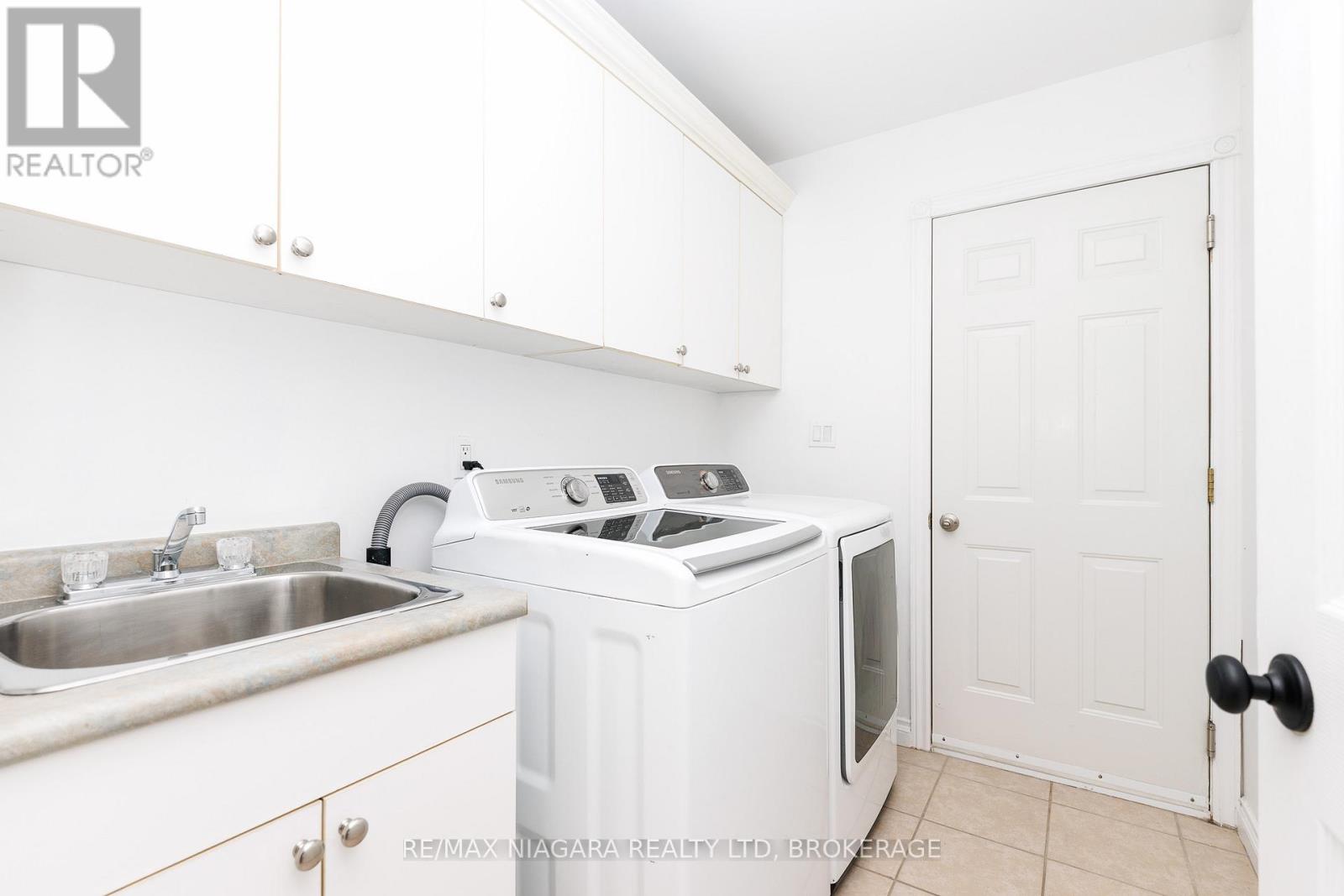 47 HONEY LOCUST CIRCLE - 13
