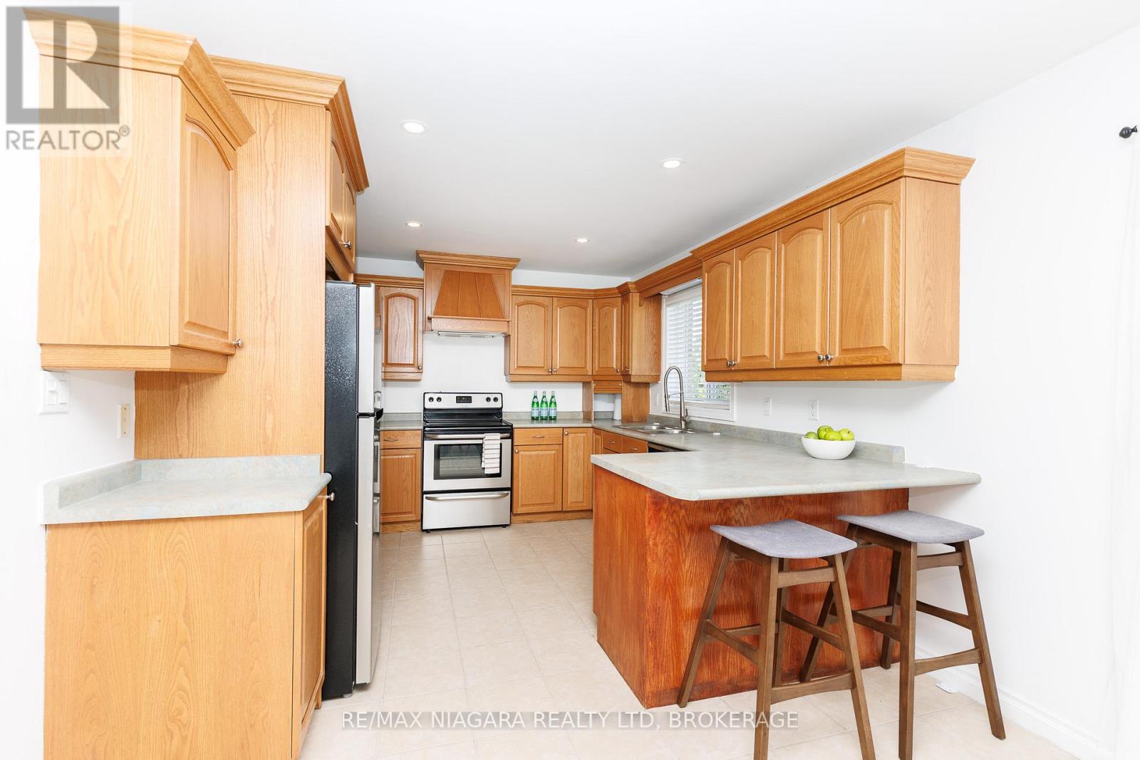 47 HONEY LOCUST CIRCLE - 17