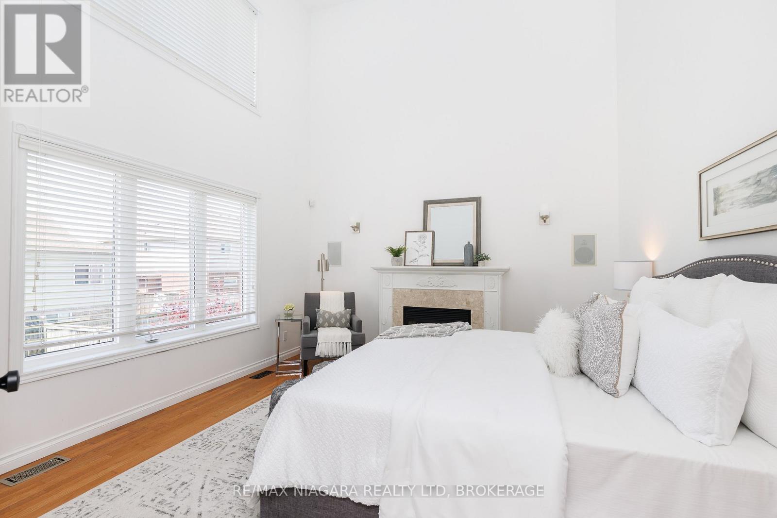 47 HONEY LOCUST CIRCLE - 22