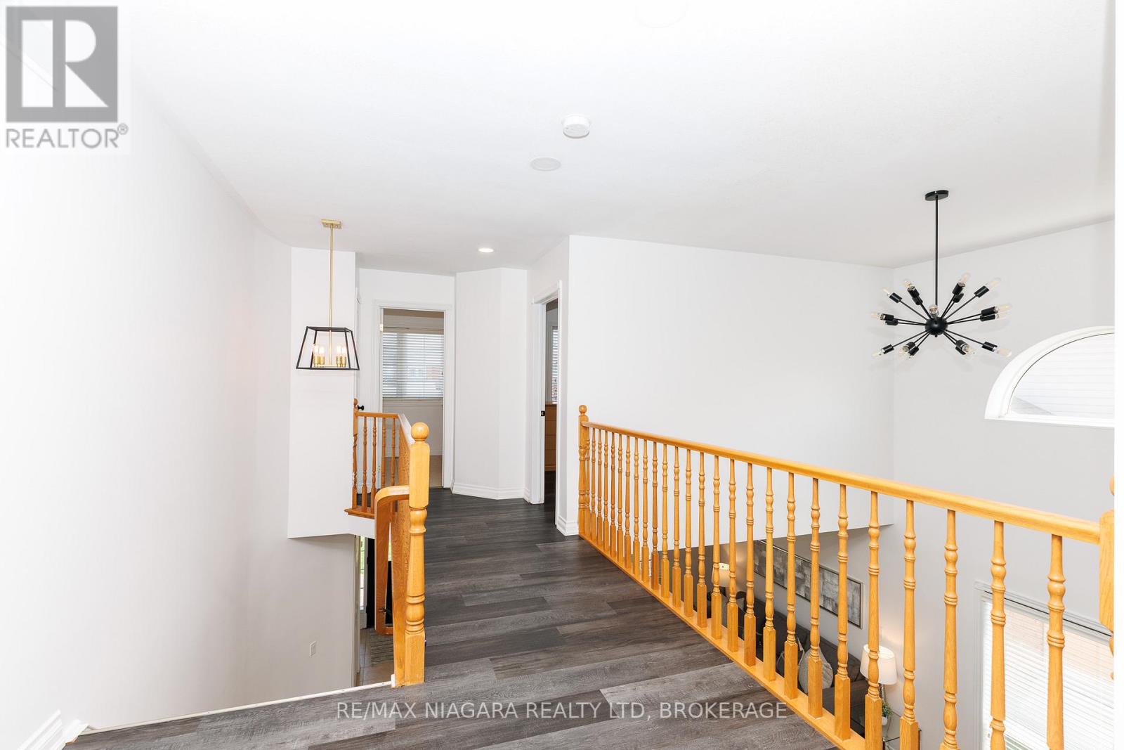 47 HONEY LOCUST CIRCLE - 25