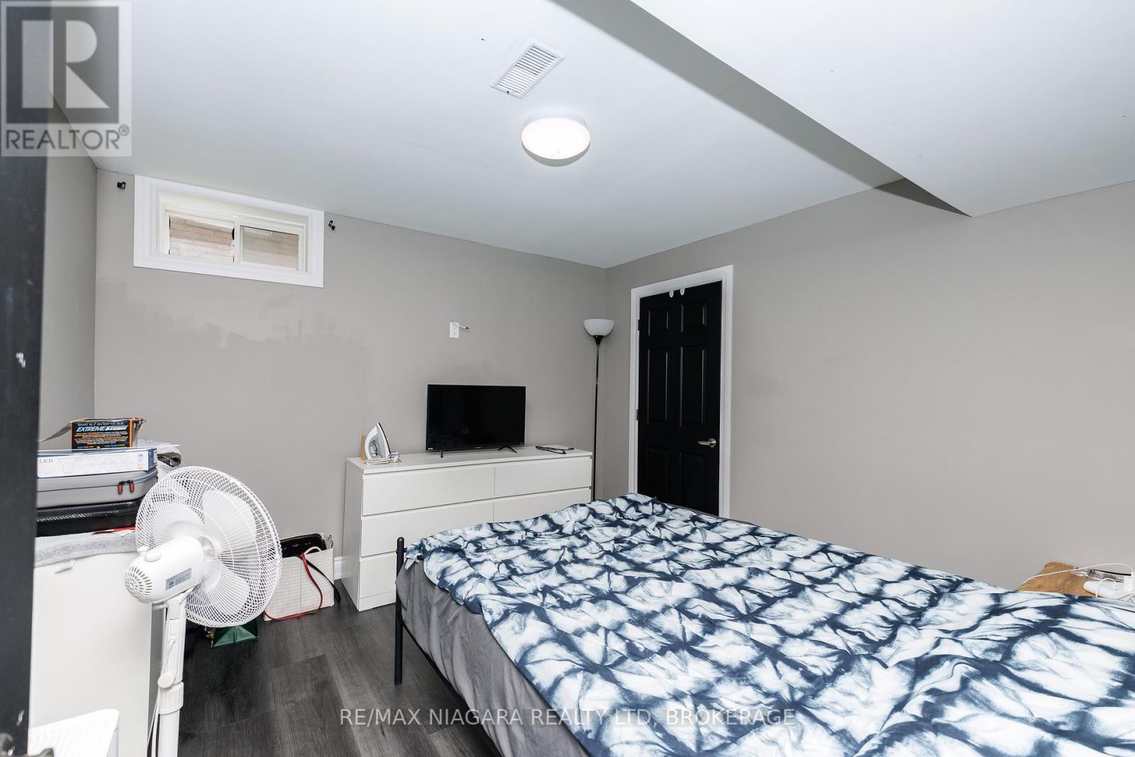 47 HONEY LOCUST CIRCLE - 46