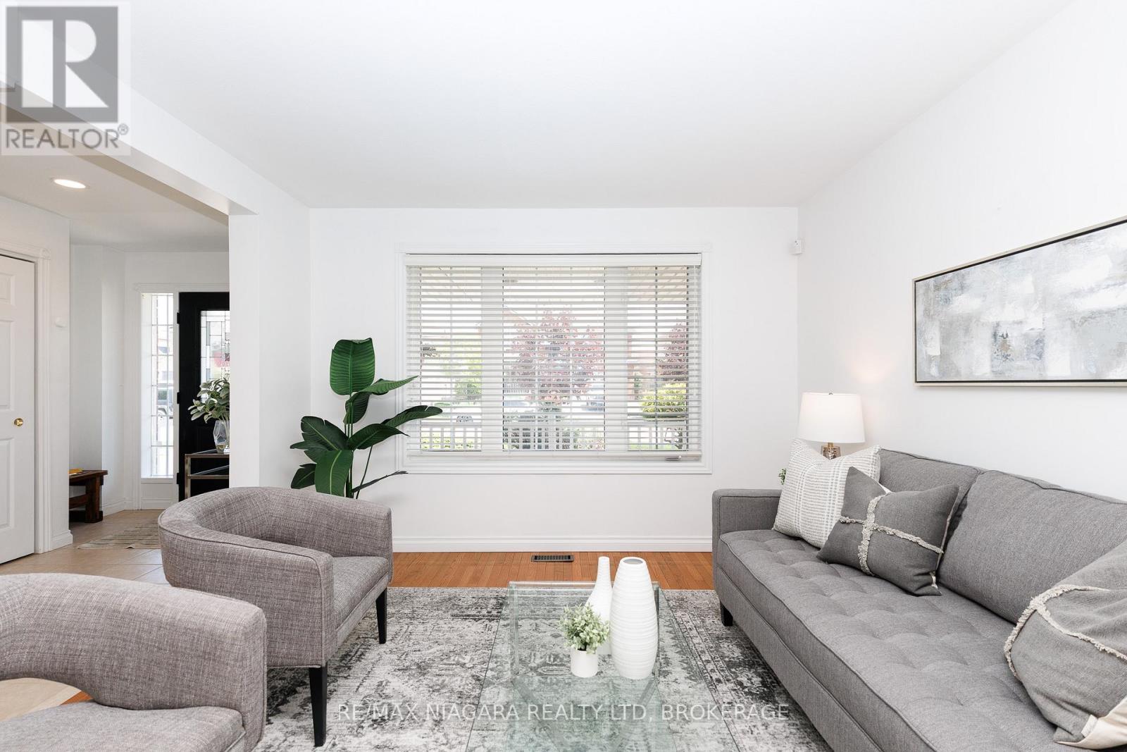47 HONEY LOCUST CIRCLE - 8