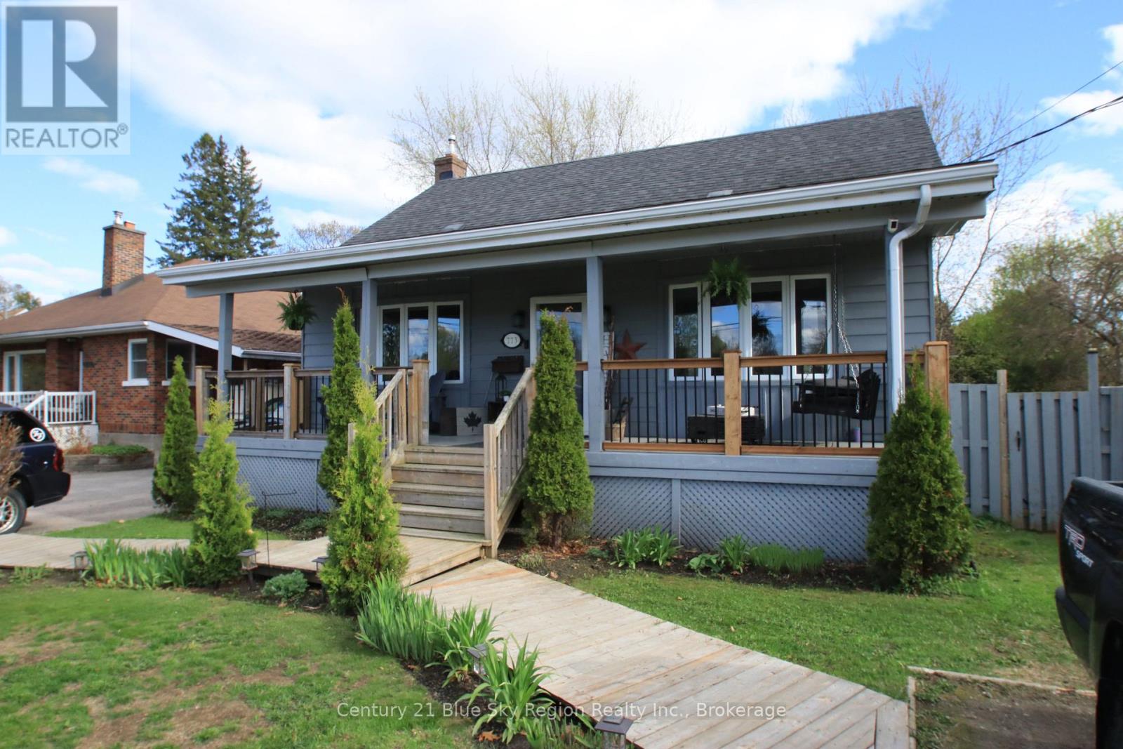 773 SCOLLARD STREET - 1