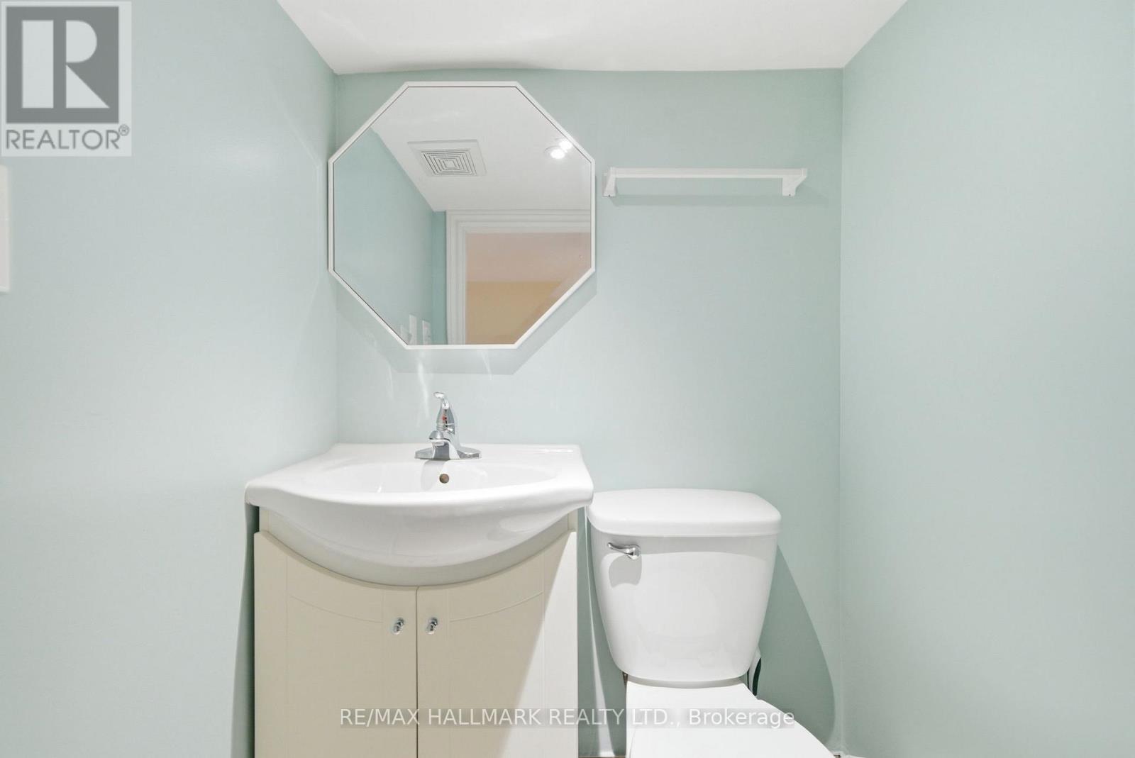 1002 VICTORIA PARK AVENUE - 38