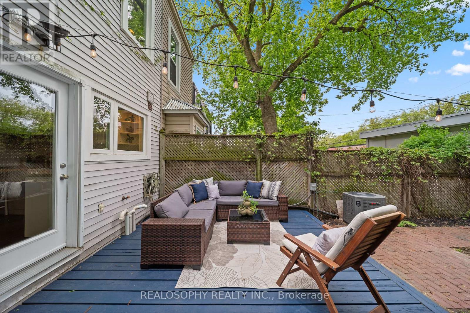 118 IVY AVENUE - 34
