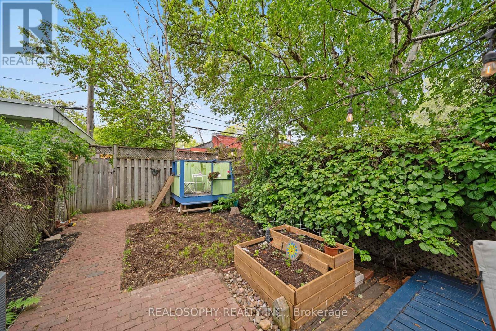 118 IVY AVENUE - 37