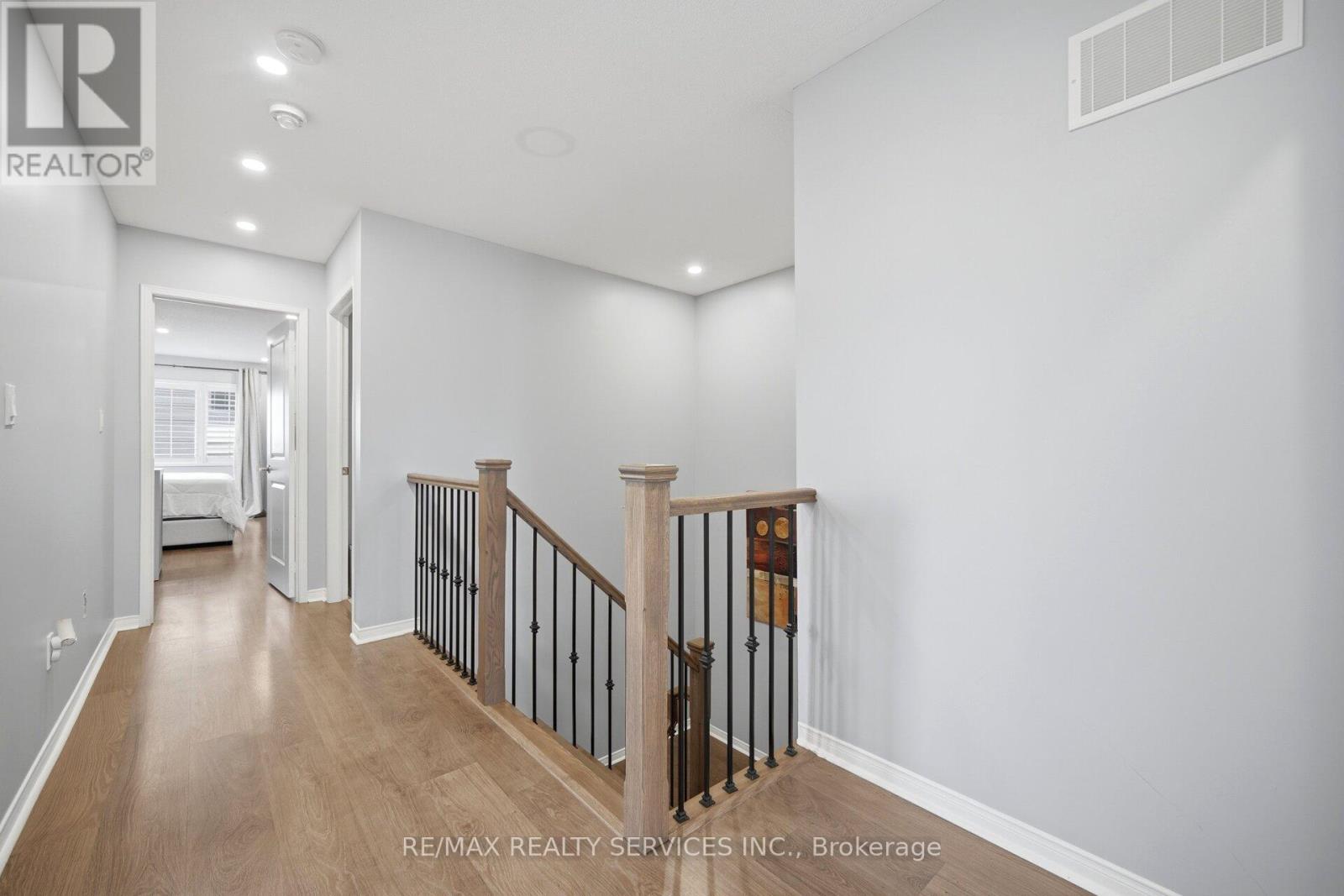 56 RIMROCK CRESCENT - 19