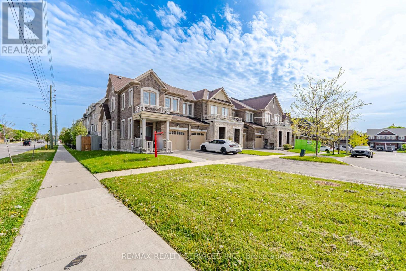 56 RIMROCK CRESCENT - Image 2