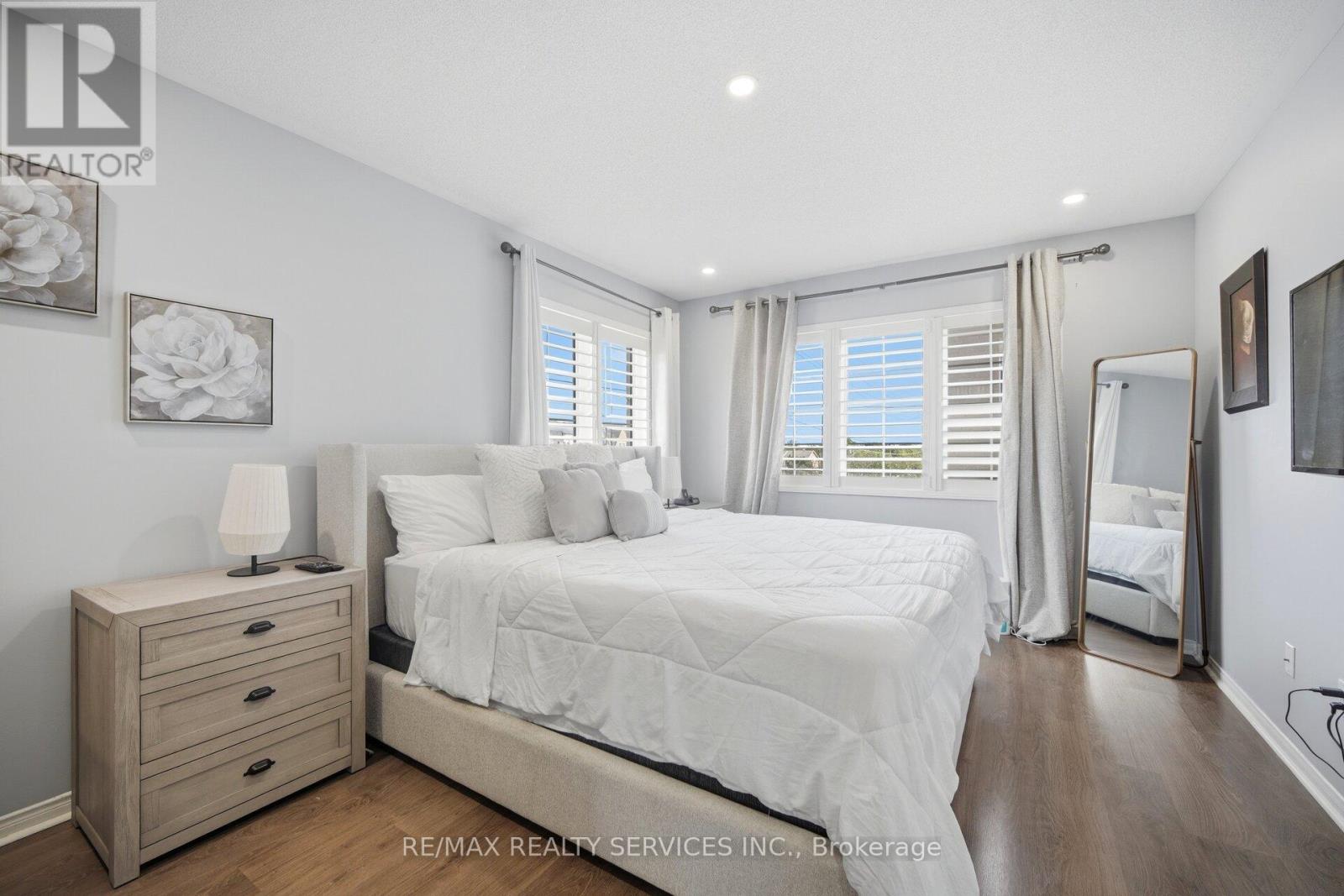 56 RIMROCK CRESCENT - 20
