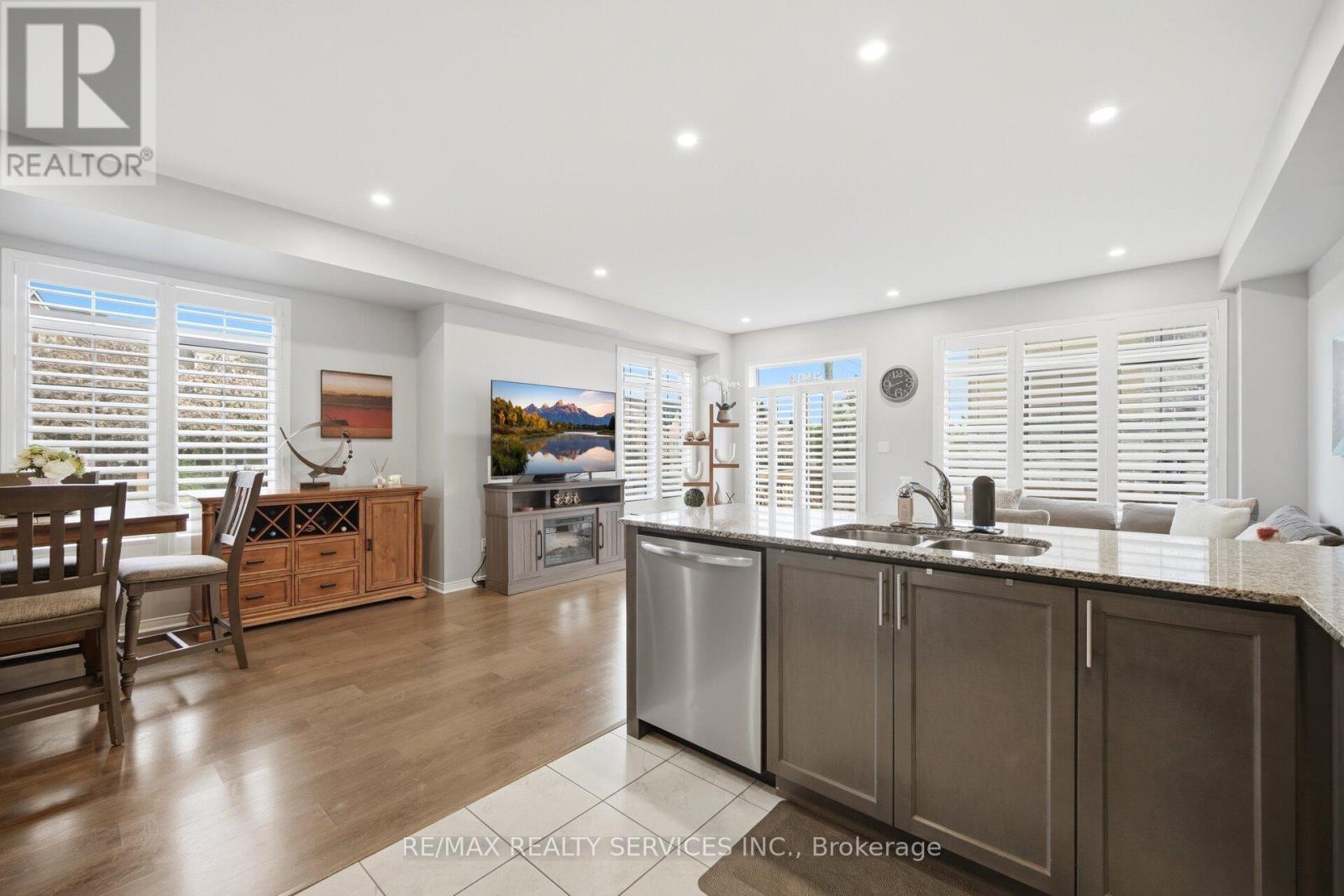 56 RIMROCK CRESCENT - 8