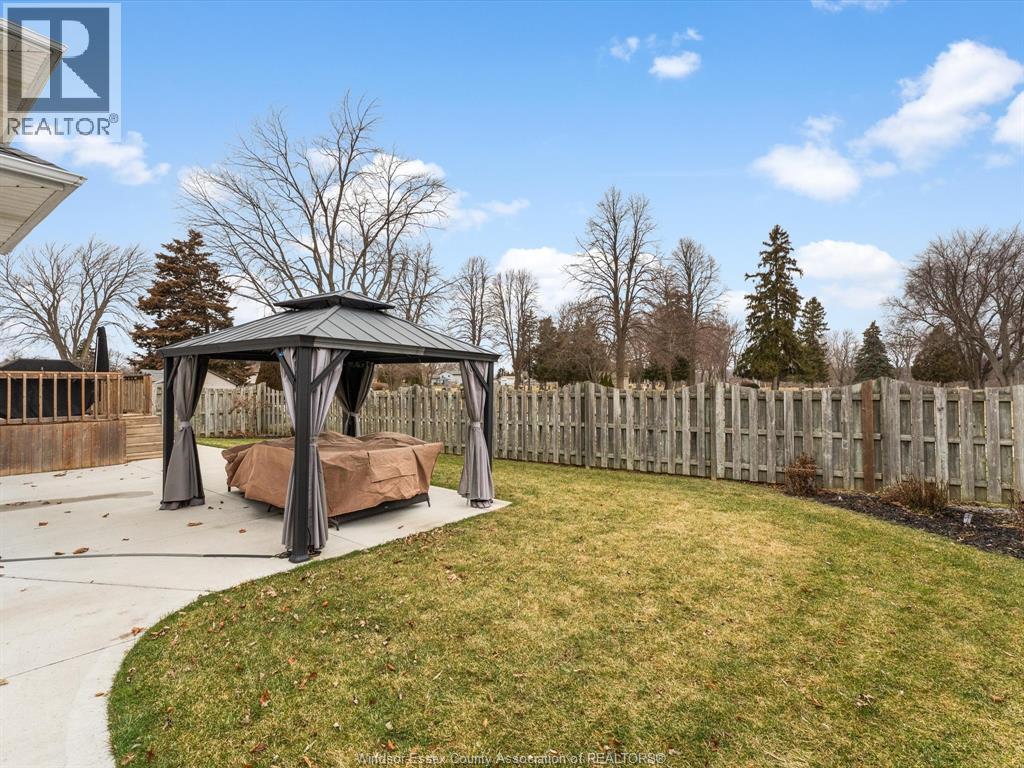 46 Brush CRESCENT - 39