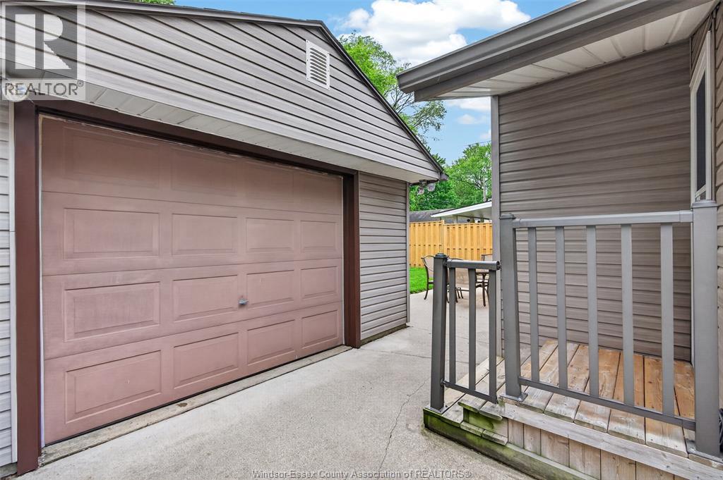 3733 VAUGHAN STREET - 28