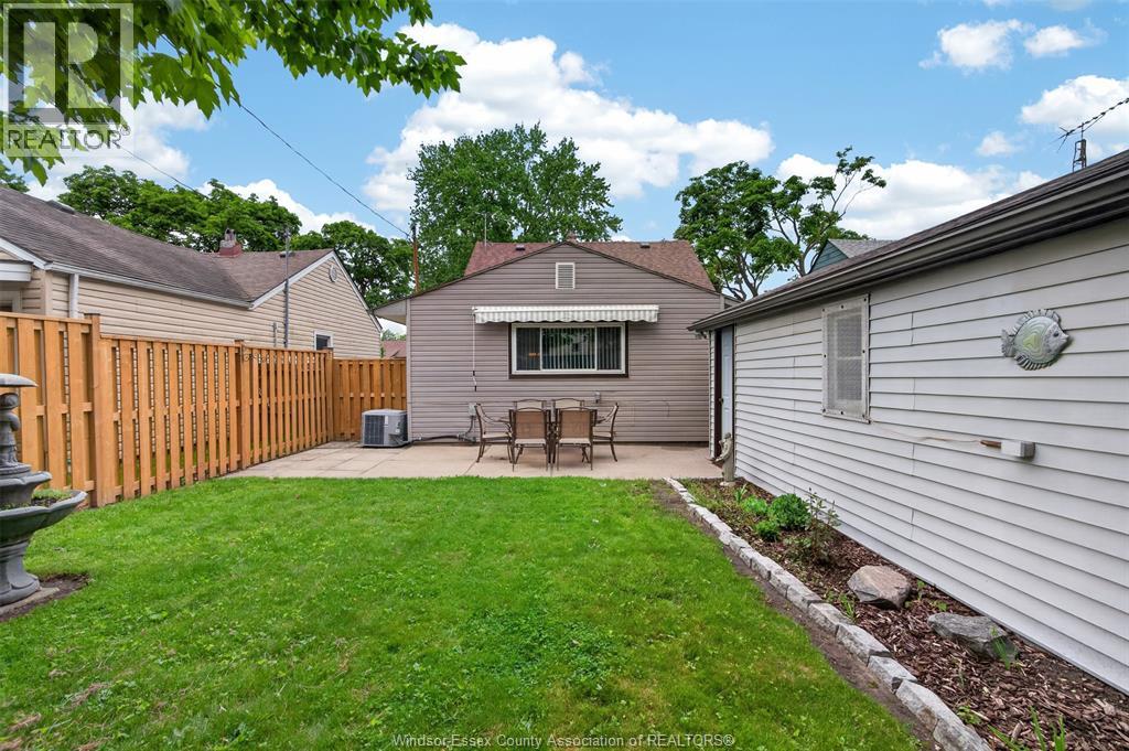 3733 VAUGHAN STREET - 32