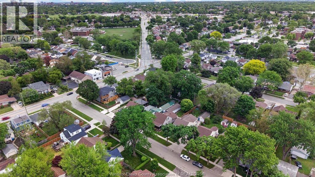 3733 VAUGHAN STREET - 35