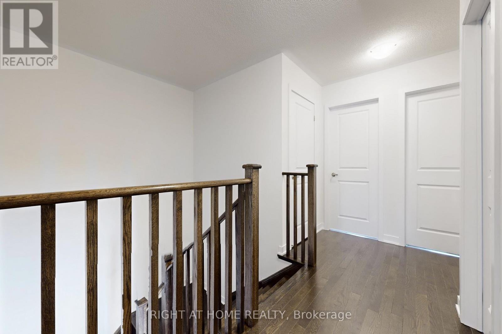 154 ANNA RUSSELL WAY - 20