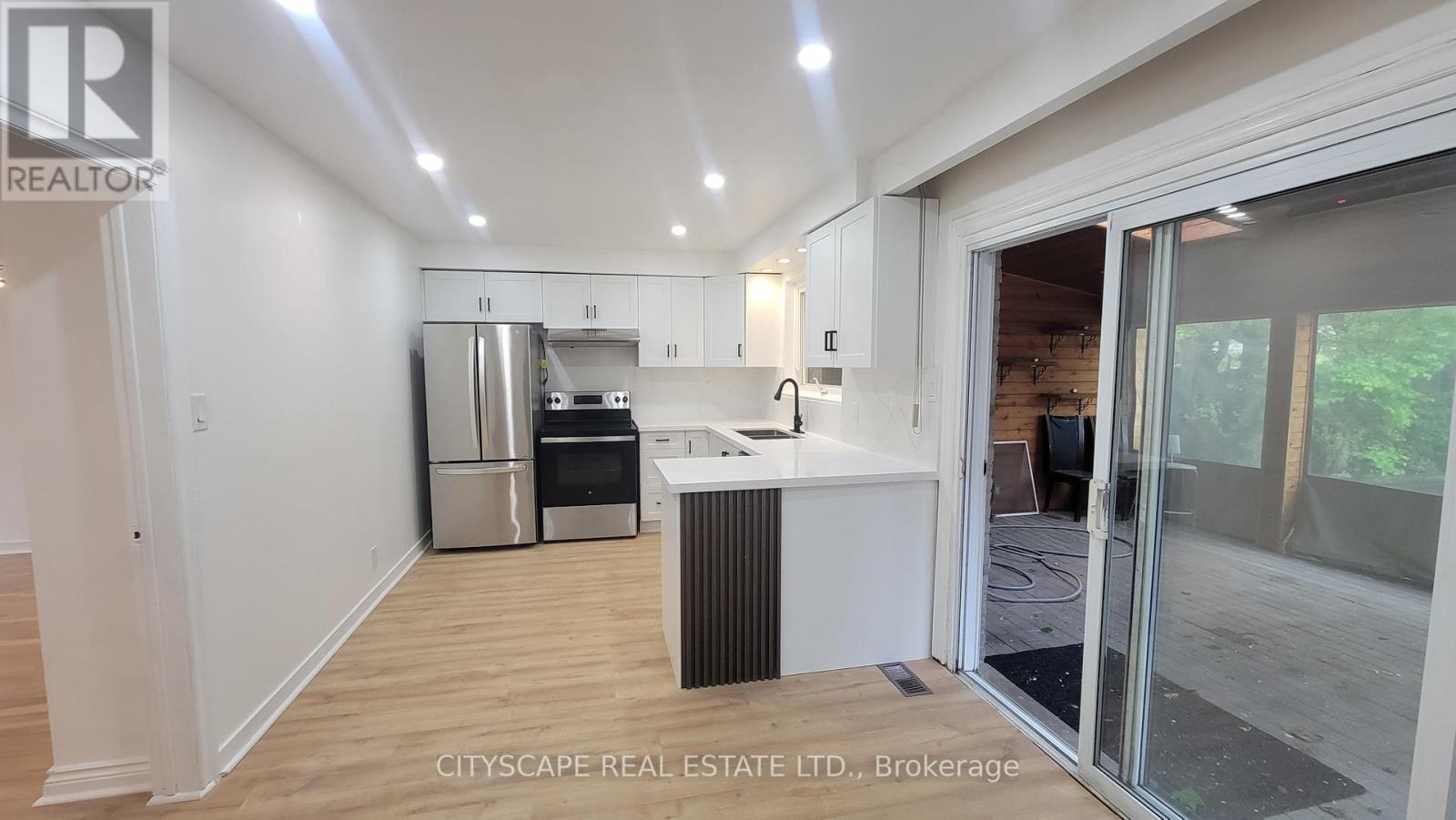 3450 ELLENGALE DRIVE - 30