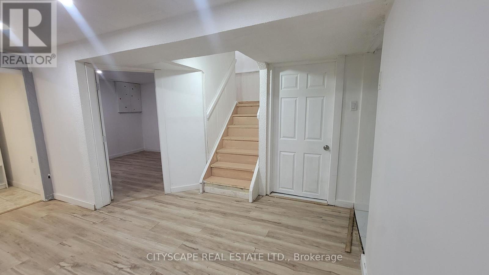 3450 ELLENGALE DRIVE - 40