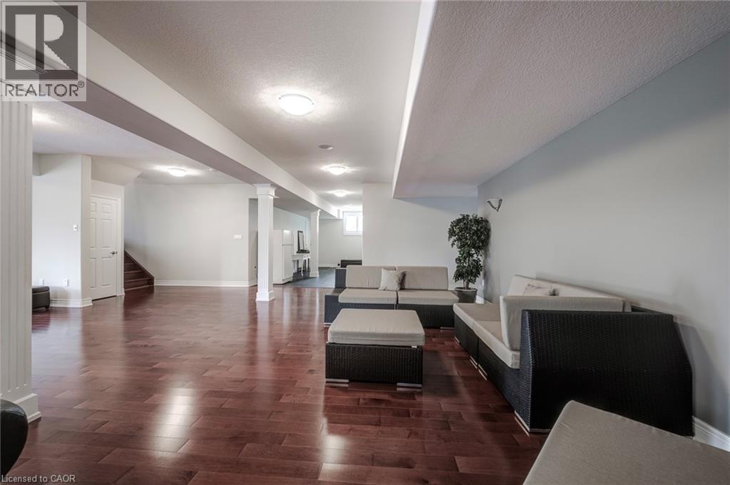 4072 HIGHLAND PARK Drive - 24