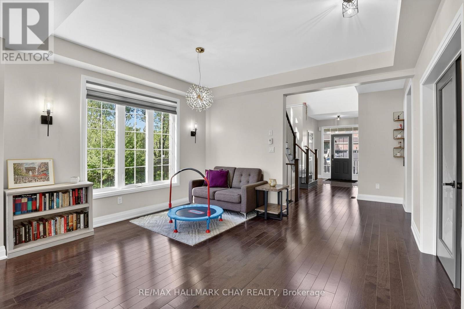 43 WALLS CRESCENT - 10