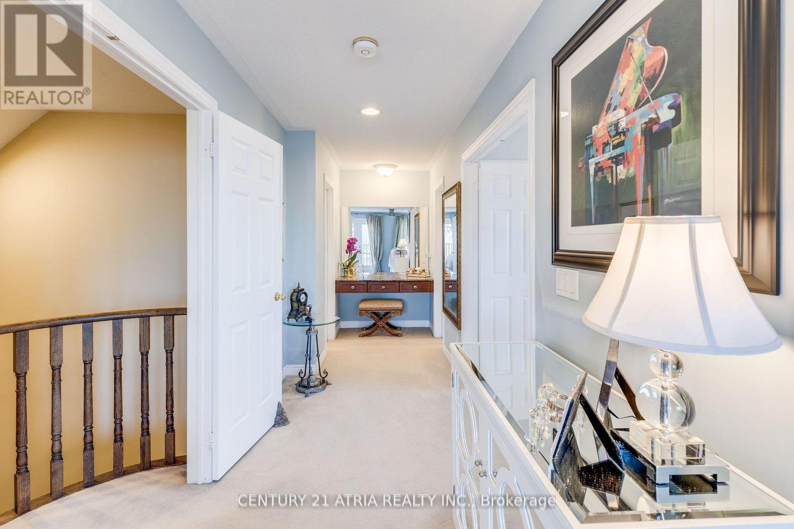 23 WESLOCK CRESCENT - 26