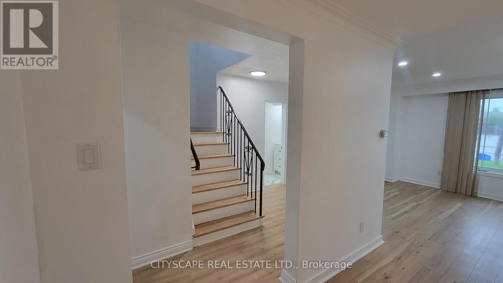 3450 ELLENGALE DRIVE - 7