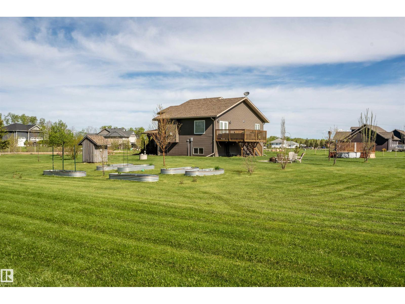 18 42011 Twp Rd 624 - 44