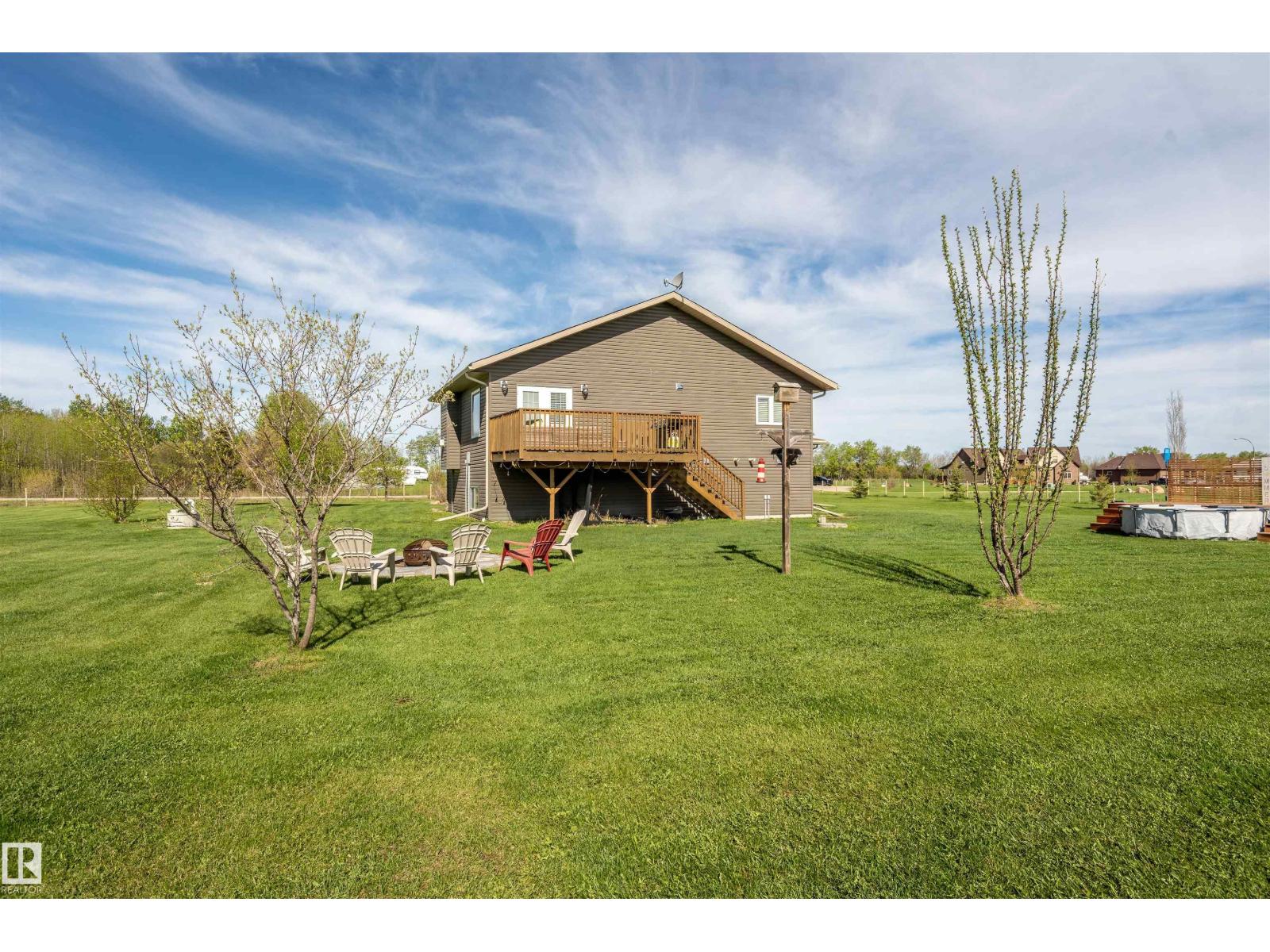 18 42011 Twp Rd 624 - 45