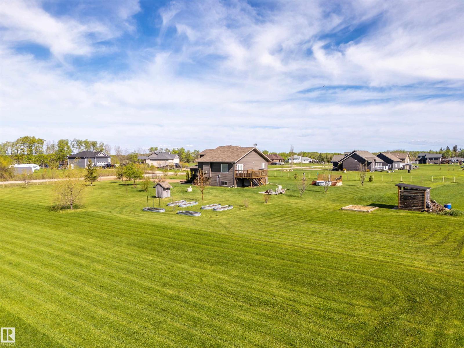 18 42011 Twp Rd 624 - 55