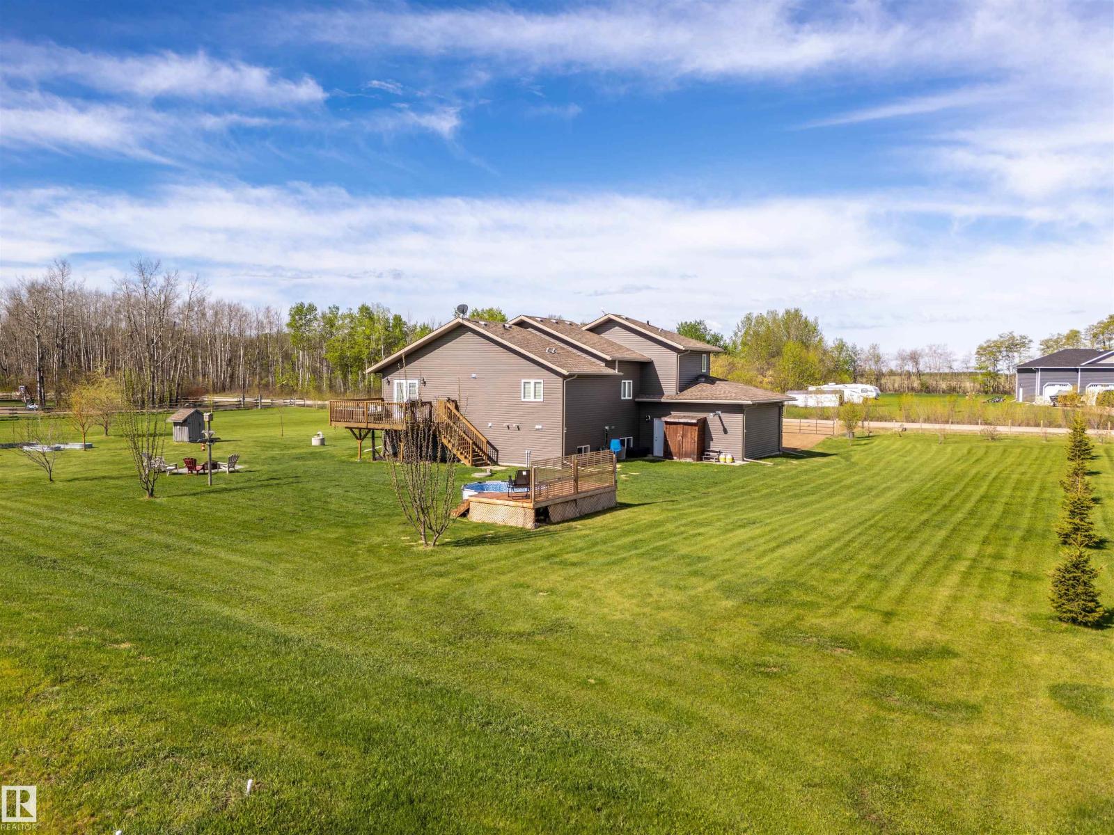 18 42011 Twp Rd 624 - 56